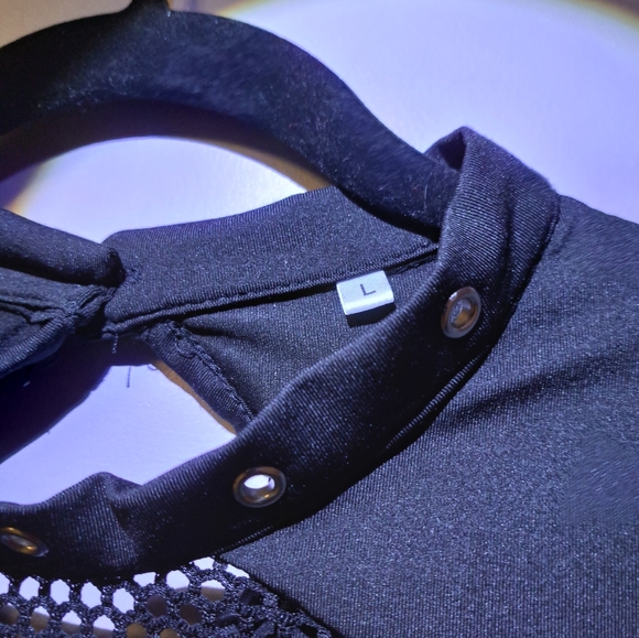 SKULL/RINESTONE CROSS Cool TOP! - Picture 3 of 8